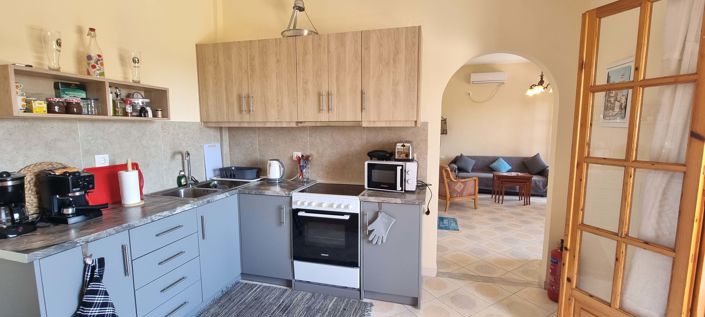 Image No.12-4 Bed House for sale