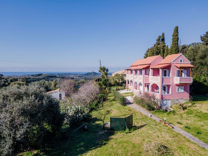 Image No.6-4 Bed House for sale