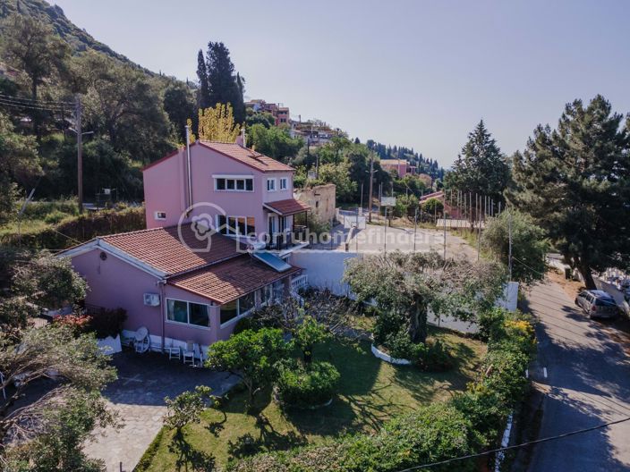 Image No.1-3 Bed House for sale