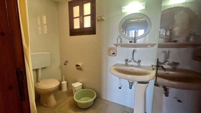 Image No.10-16 Bed Apartment for sale