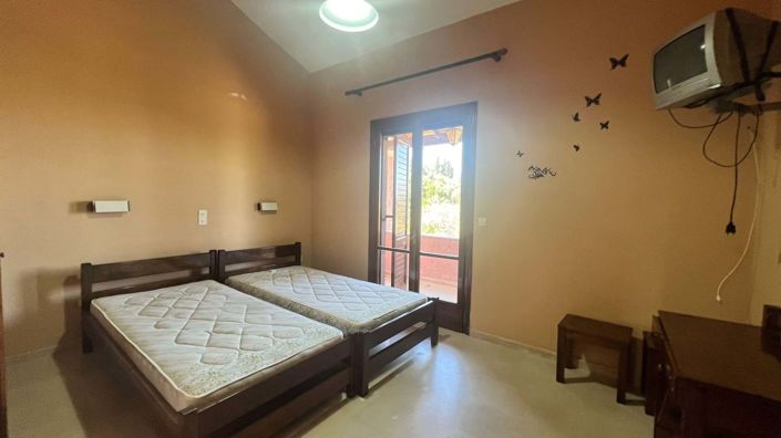 Image No.9-16 Bed Apartment for sale