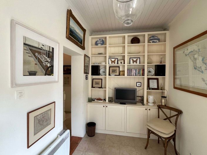 Image No.6-Appartement de 2 chambres à vendre à Corfu Town