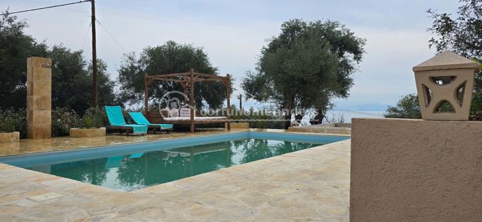 Image No.12-2 Bed House for sale