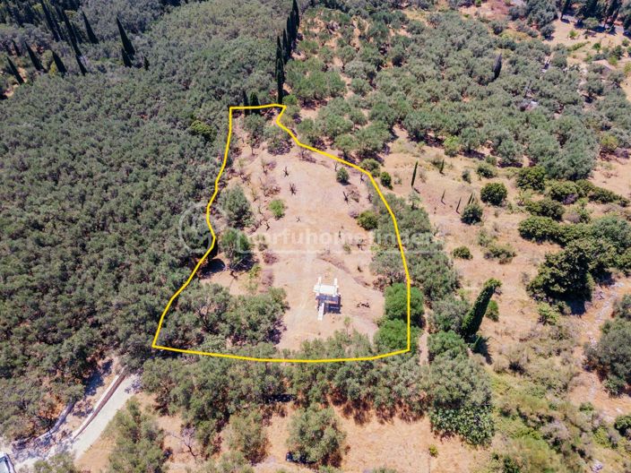 Image No.12-3 Bed Land for sale