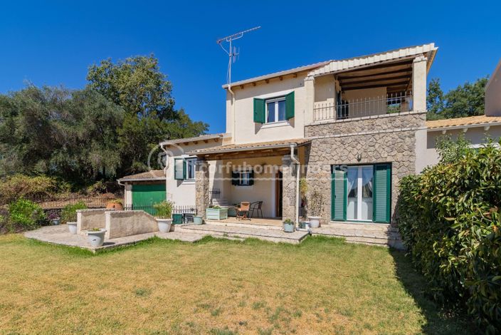 Image No.1-3 Bed House for sale