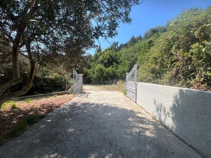 Image No.8-Propriété de 10 chambres à vendre à Corfu Town