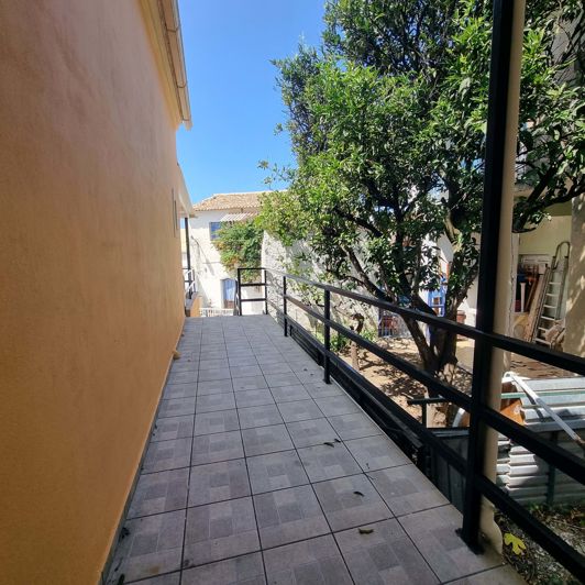 Image No.16-3 Bed House for sale