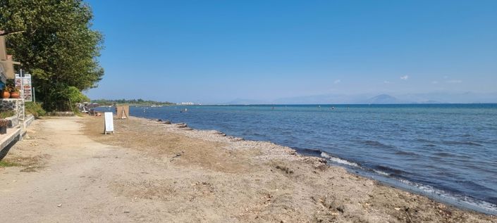 Image No.15-12 Bed Property for sale