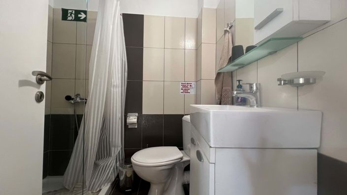 Image No.12-2 Bed House for sale