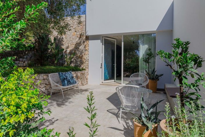 Image No.21-4 Bed House for sale