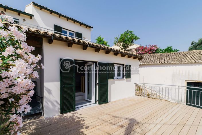 Image No.19-3 Bed House for sale