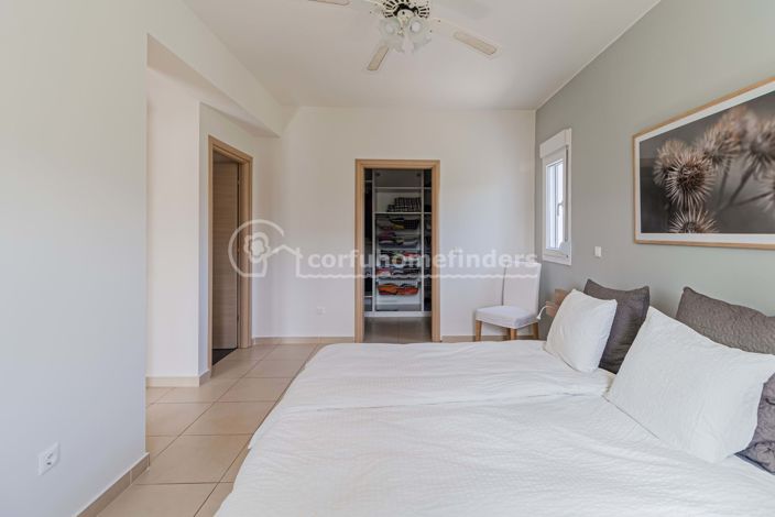 Image No.13-Maison de 4 chambres à vendre à Ano Korakiana