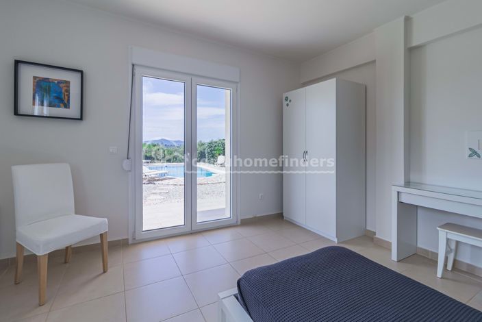 Image No.19-Maison de 4 chambres à vendre à Ano Korakiana