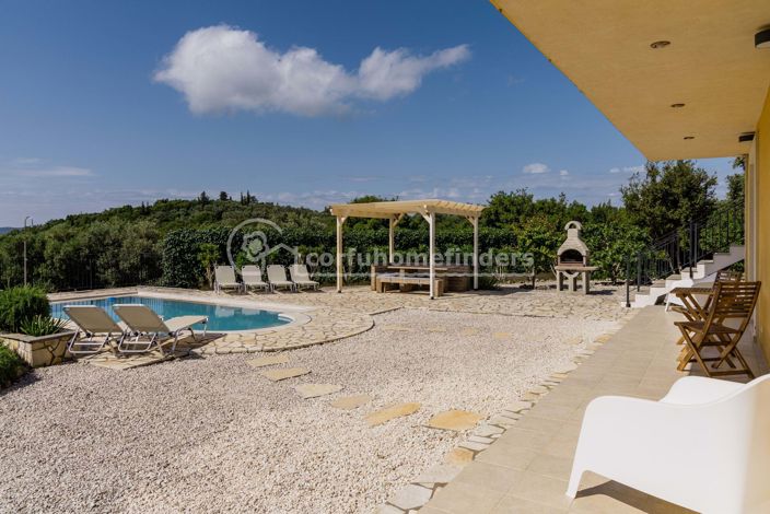 Image No.25-Maison de 4 chambres à vendre à Ano Korakiana