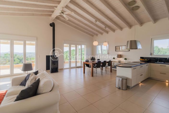 Image No.7-Maison de 4 chambres à vendre à Ano Korakiana