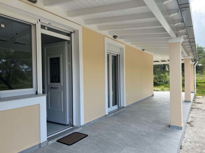 Image No.5-2 Bed House for sale