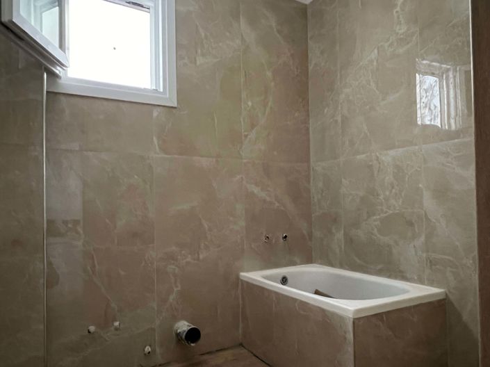 Image No.9-2 Bed House for sale