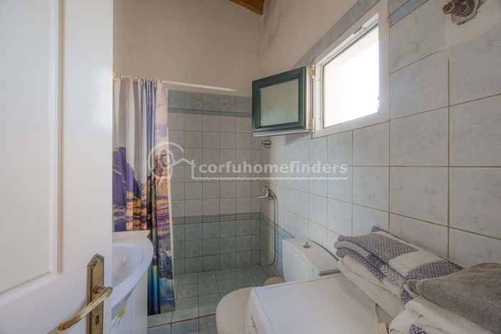 Image No.10-2 Bed House for sale