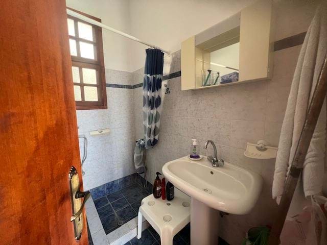 Image No.16-6 Bed Apartment for sale