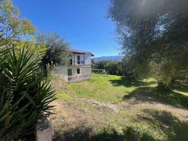 Image No.9-6 Bed Apartment for sale