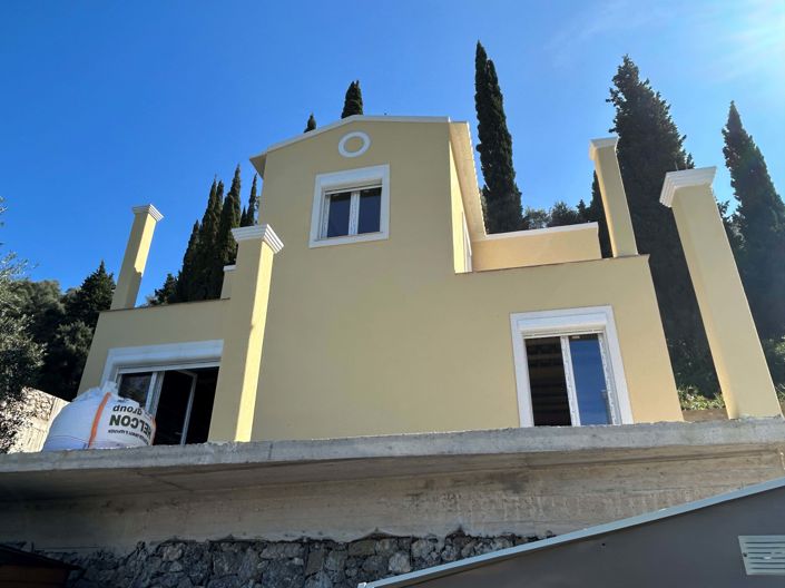 Image No.1-5 Bed House for sale