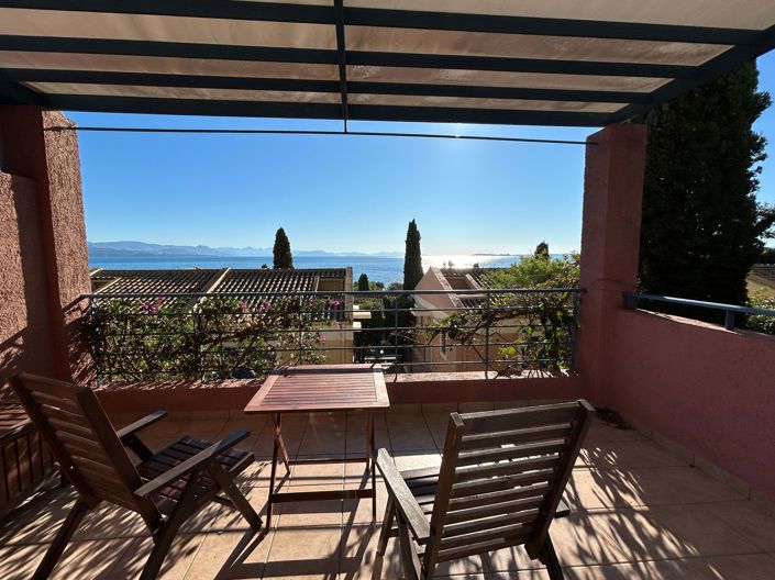 Image No.2-Appartement de 2 chambres à vendre à Barbati