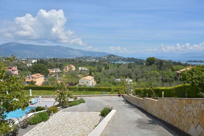 Image No.2-Maison de 10 chambres à vendre à Gouvia