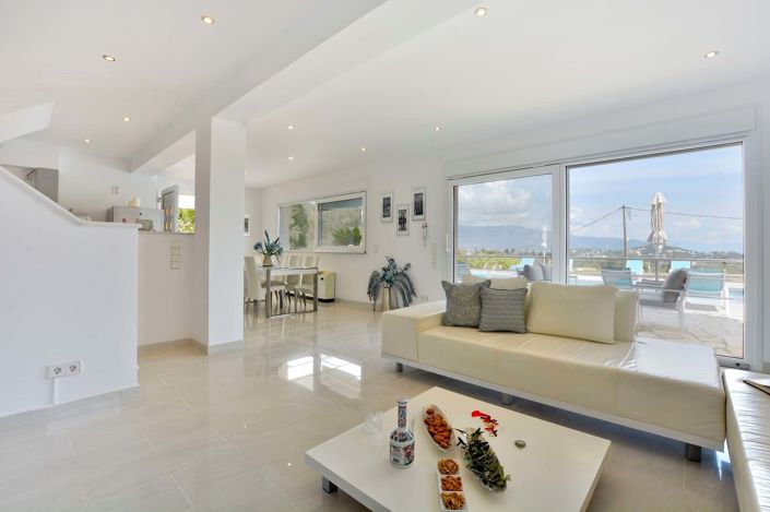 Image No.3-Maison de 10 chambres à vendre à Gouvia