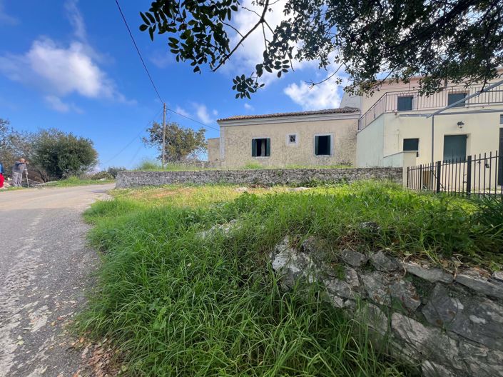 Image No.2-3 Bed Property for sale