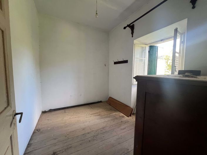 Image No.5-Propriété de 3 chambres à vendre à Loutses