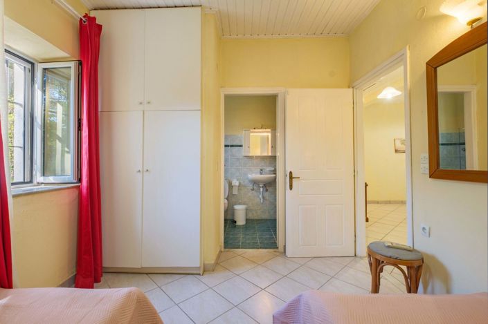 Image No.11-4 Bed House for sale