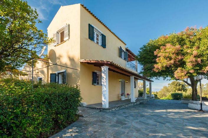 Image No.2-4 Bed House for sale