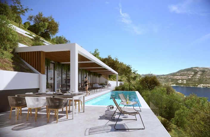 Image No.4-4 Bed Property for sale