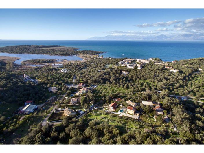 Image No.1-Terre à vendre à Corfou