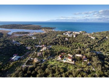 Terre à vendre à Corfou