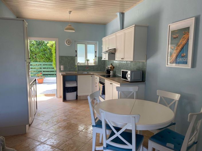Image No.4-2 Bed House for sale