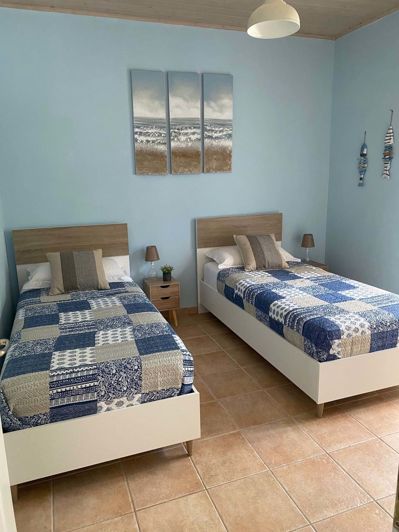 Image No.9-2 Bed House for sale