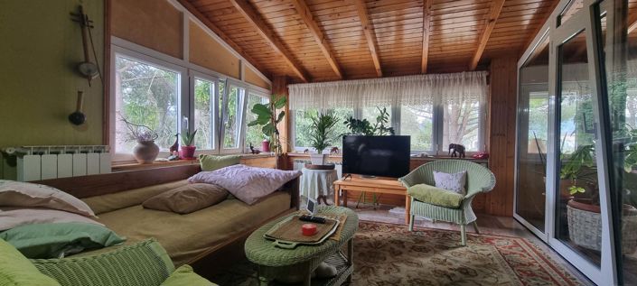 Image No.10-2 Bed House for sale