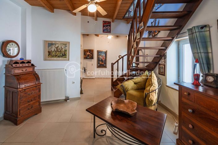 Image No.10-1 Bed House for sale