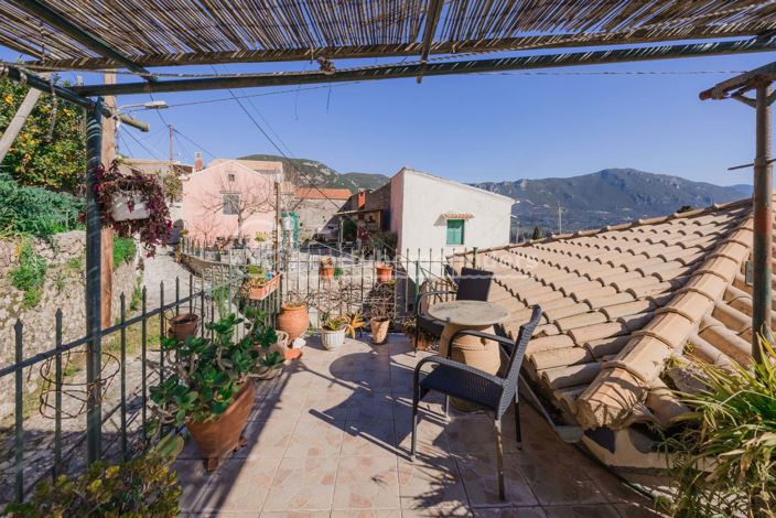 Image No.13-1 Bed House for sale