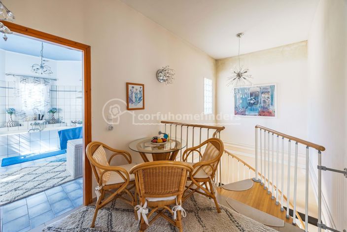 Image No.15-3 Bed House for sale