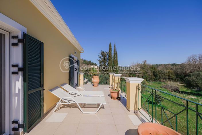 Image No.17-3 Bed House for sale