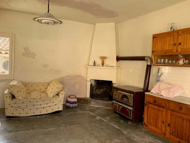 Image No.15-2 Bed Property for sale