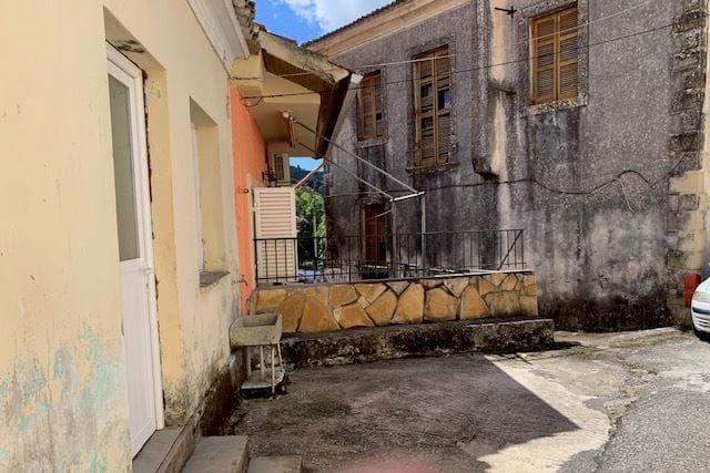 Image No.16-2 Bed Property for sale