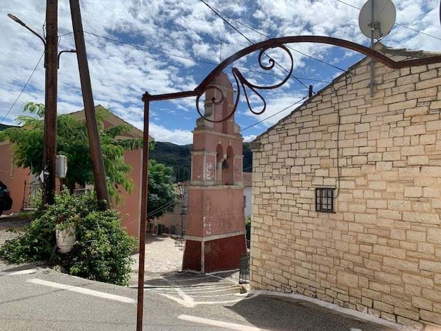 Image No.9-2 Bed Property for sale