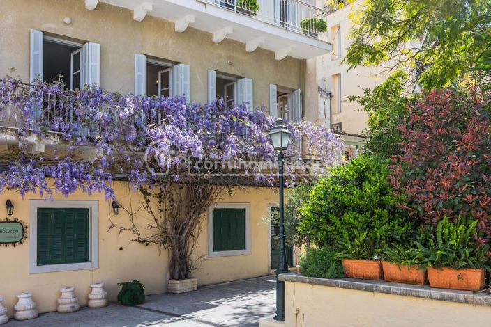 Image No.18-3 Bed Apartment for sale