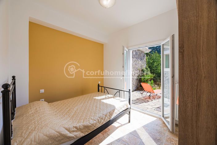 Image No.12-3 Bed House for sale