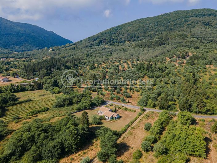 Image No.19-3 Bed House for sale