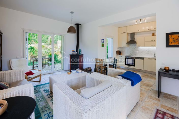 Image No.6-3 Bed House for sale