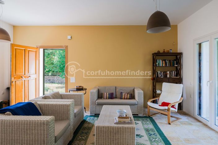 Image No.8-3 Bed House for sale